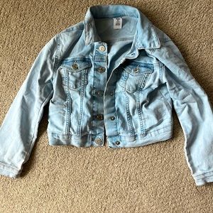 Girls light denim jacket size 6-7